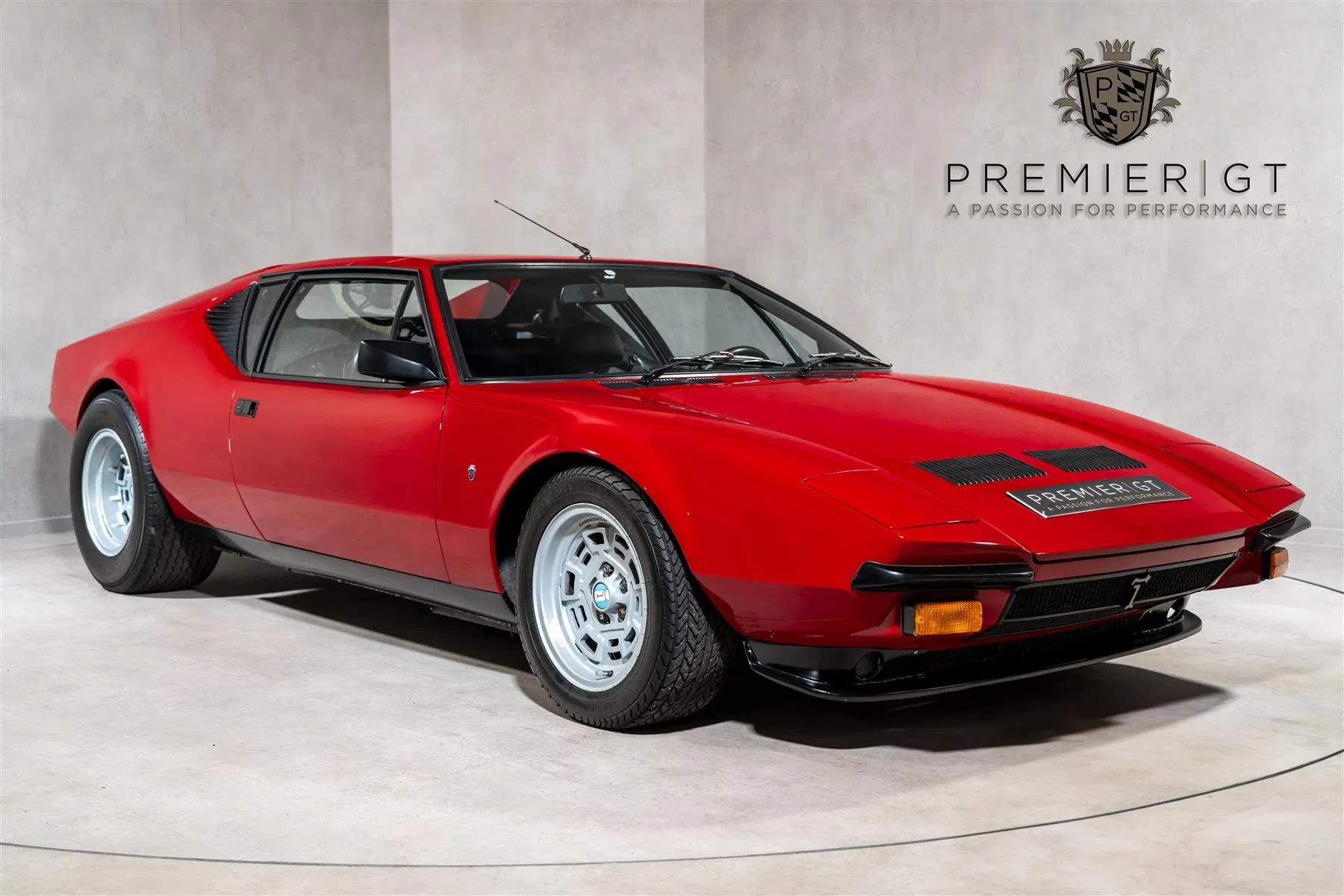 1972 De Tomaso Pantera listing image