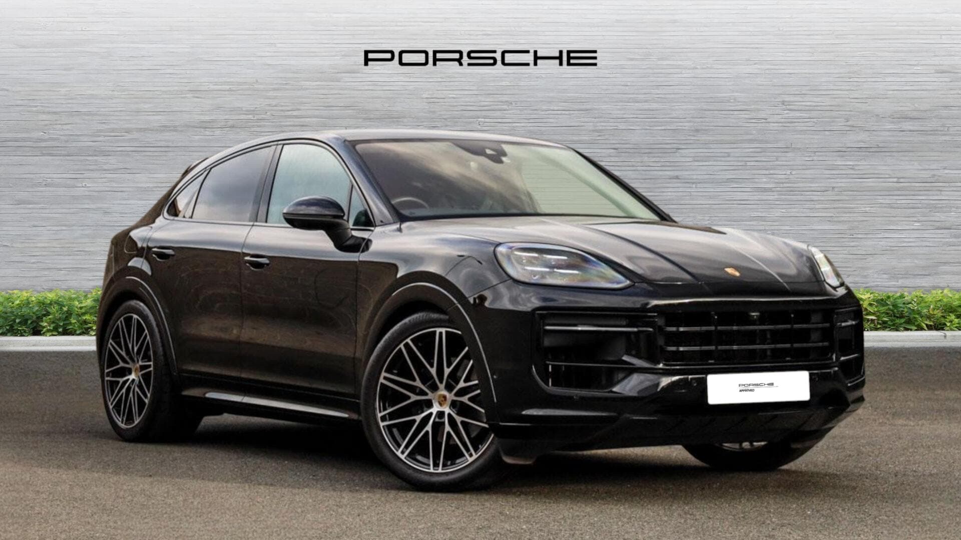 2023 Porsche Cayenne listing image