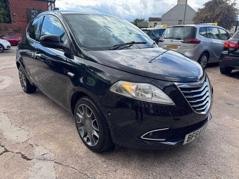 2014 Chrysler Ypsilon Platinum listing image