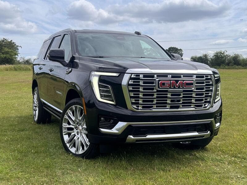 2025 GMC Yukon listing image