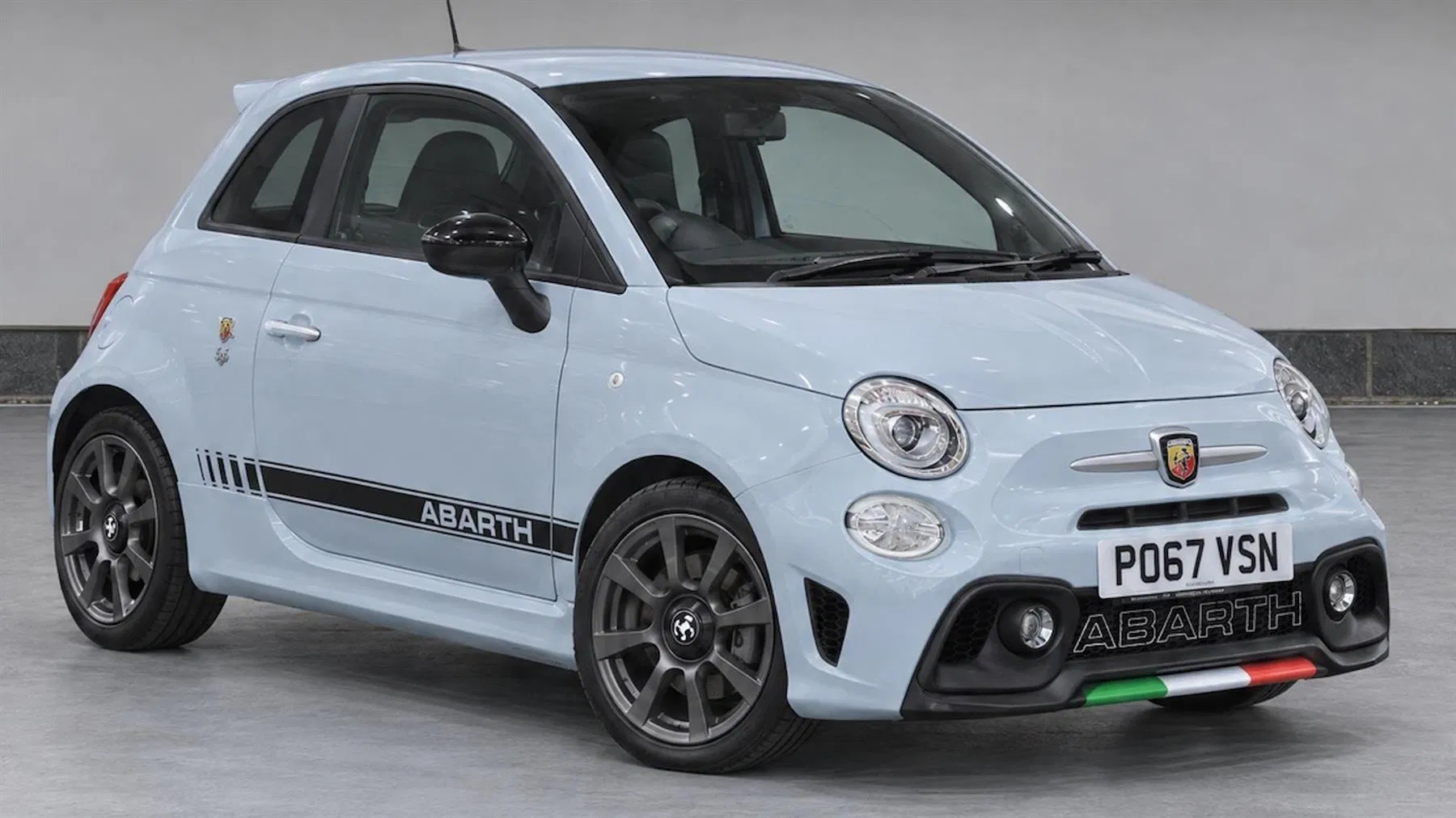 2017 Abarth 595 listing image