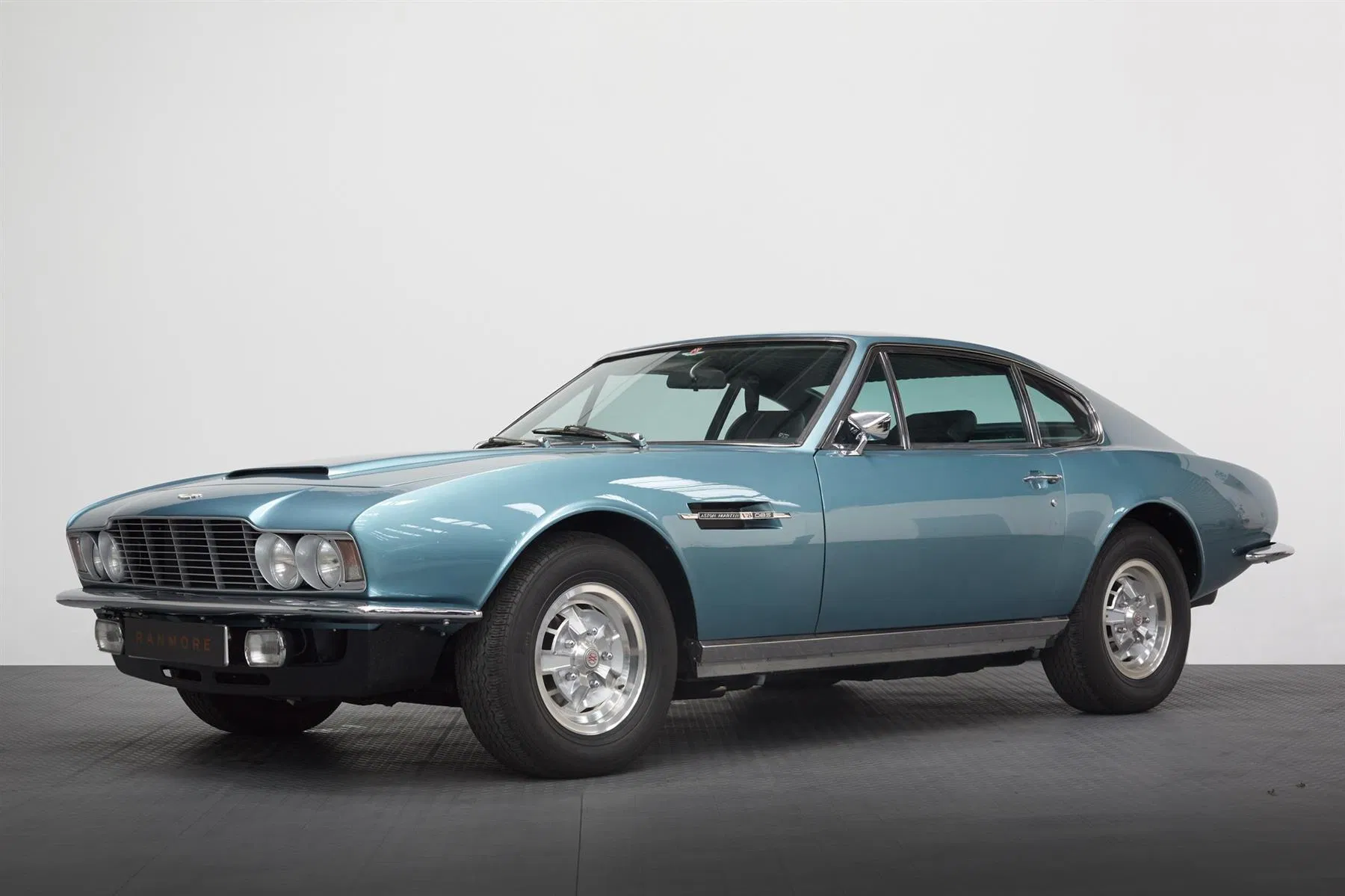 1971 Aston Martin DBS Coupe listing image