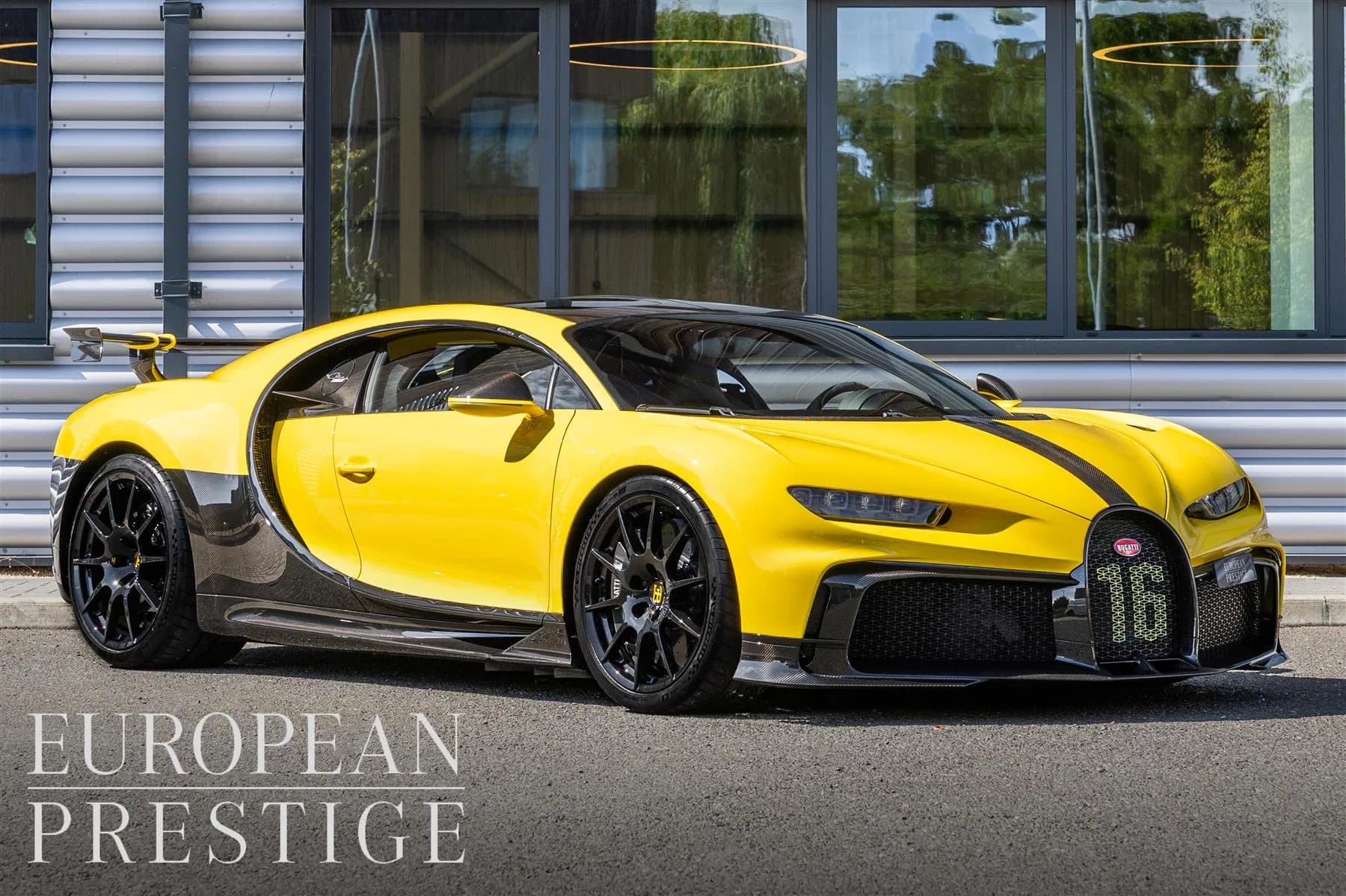 2021 Bugatti Chiron listing image
