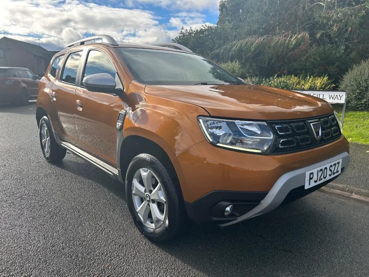2020 Dacia Duster listing image