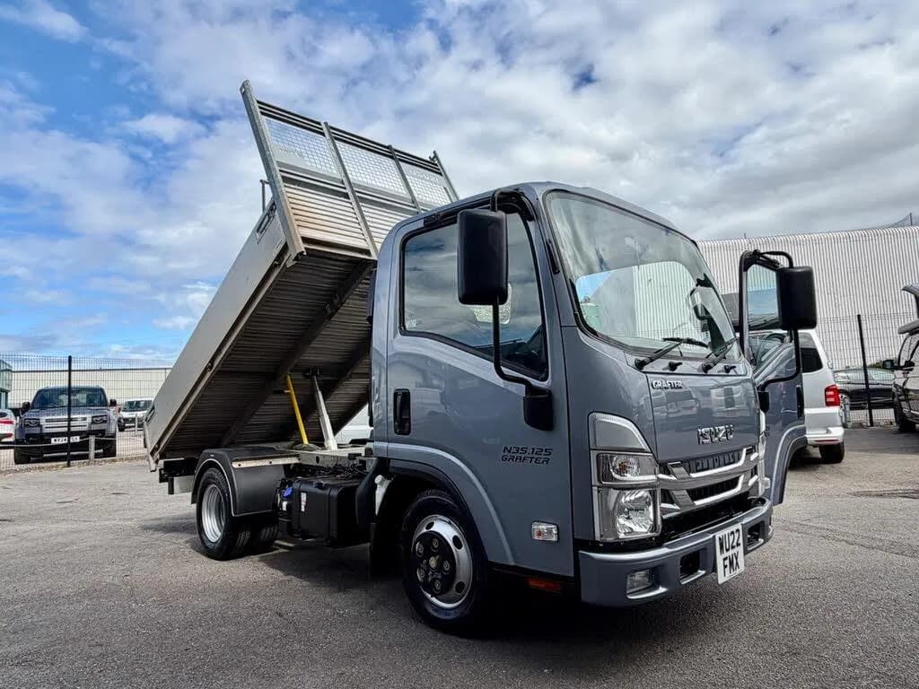 2022 Isuzu N35 listing image