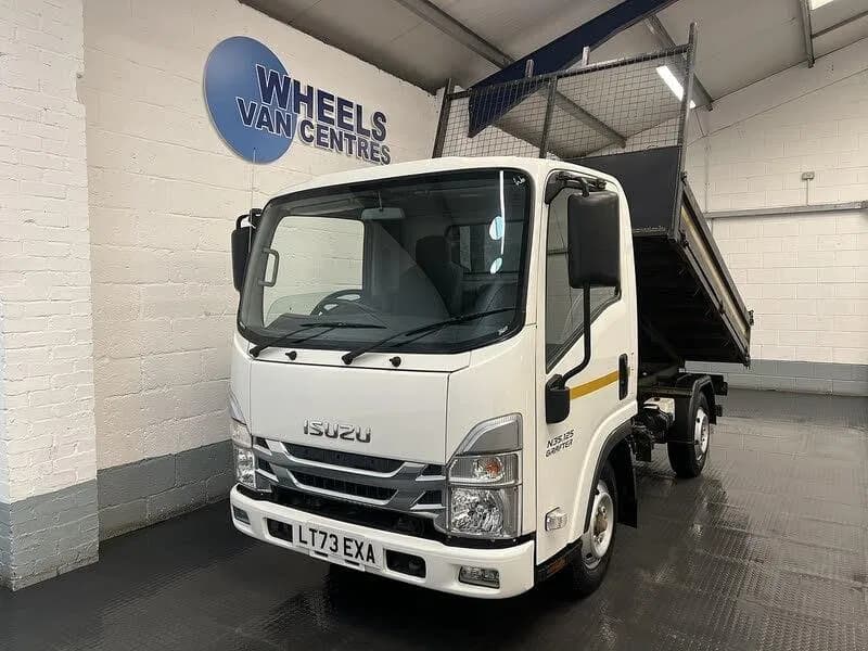 2023 Isuzu N35 listing image