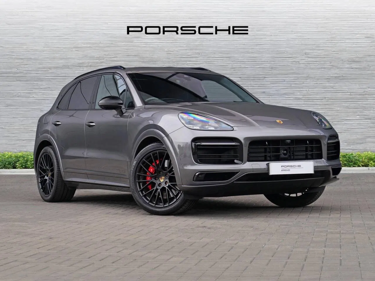 2022 Porsche Cayenne listing image