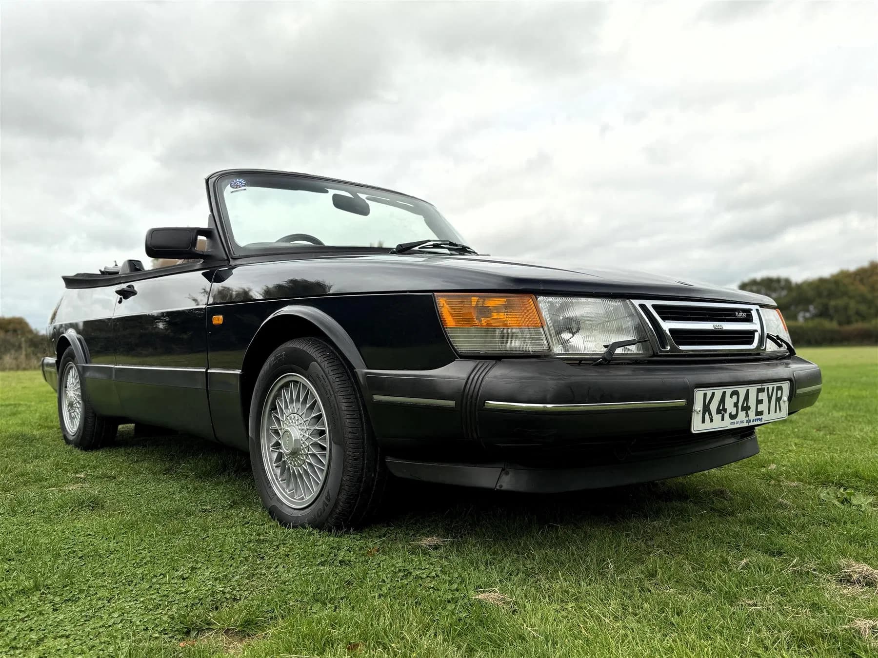 1993 Saab 900 listing image