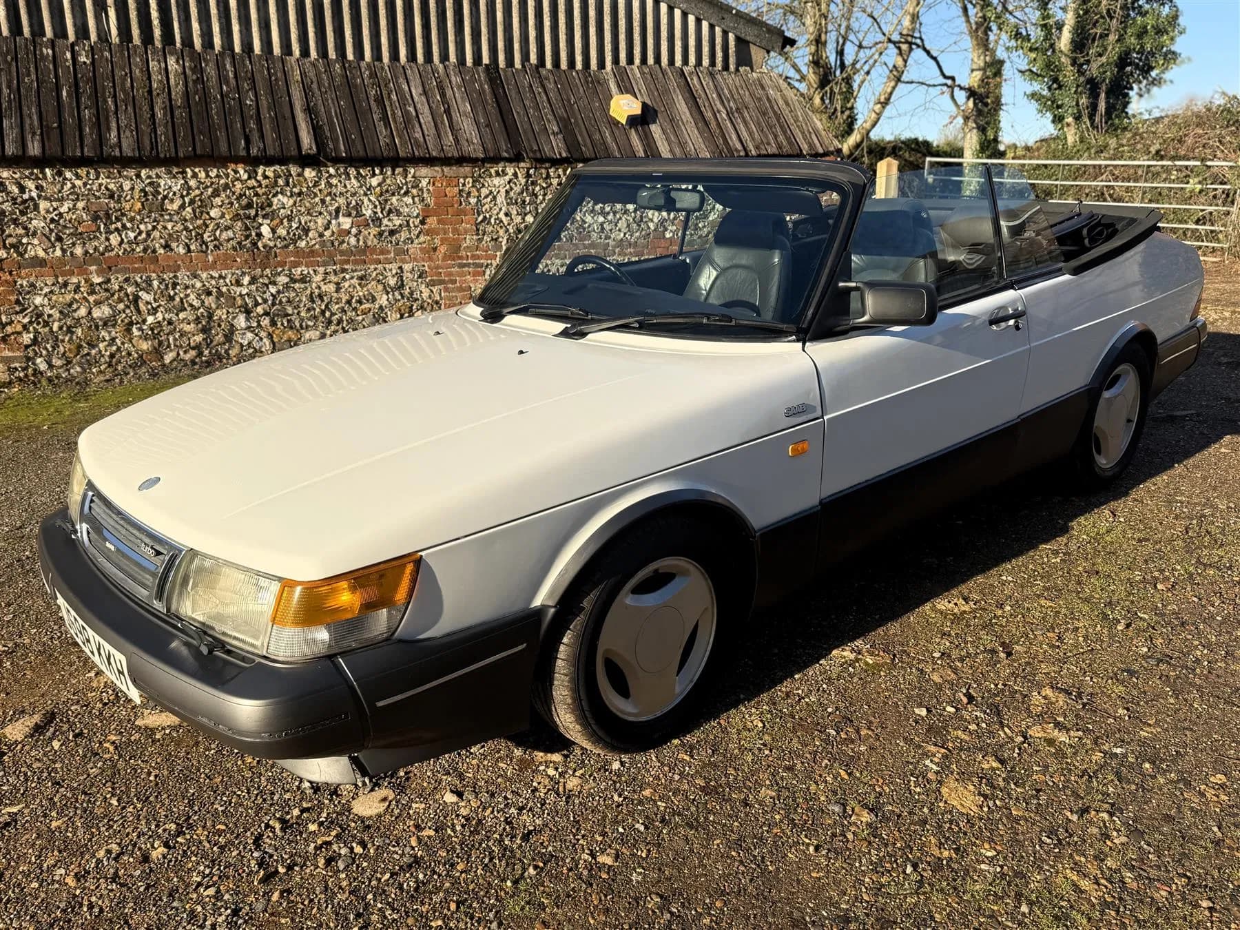 1991 Saab 900 listing image