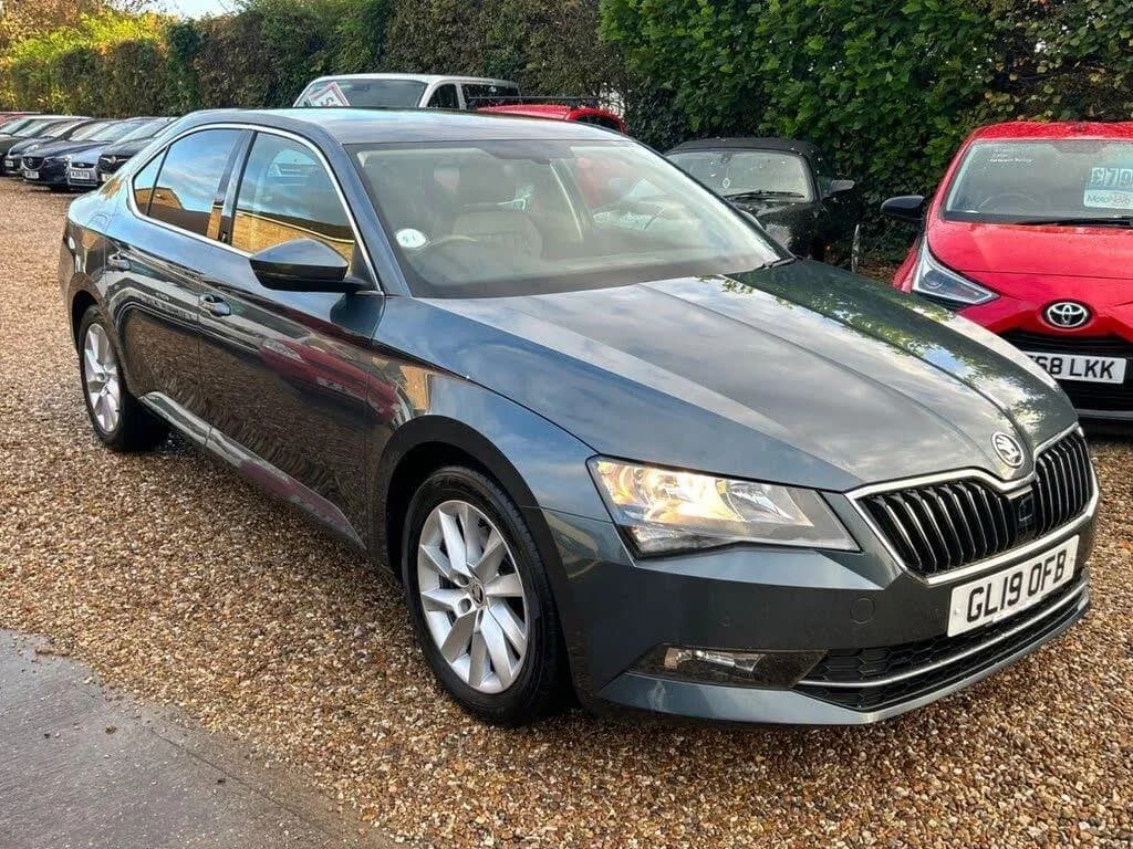 2019 Skoda Superb listing image