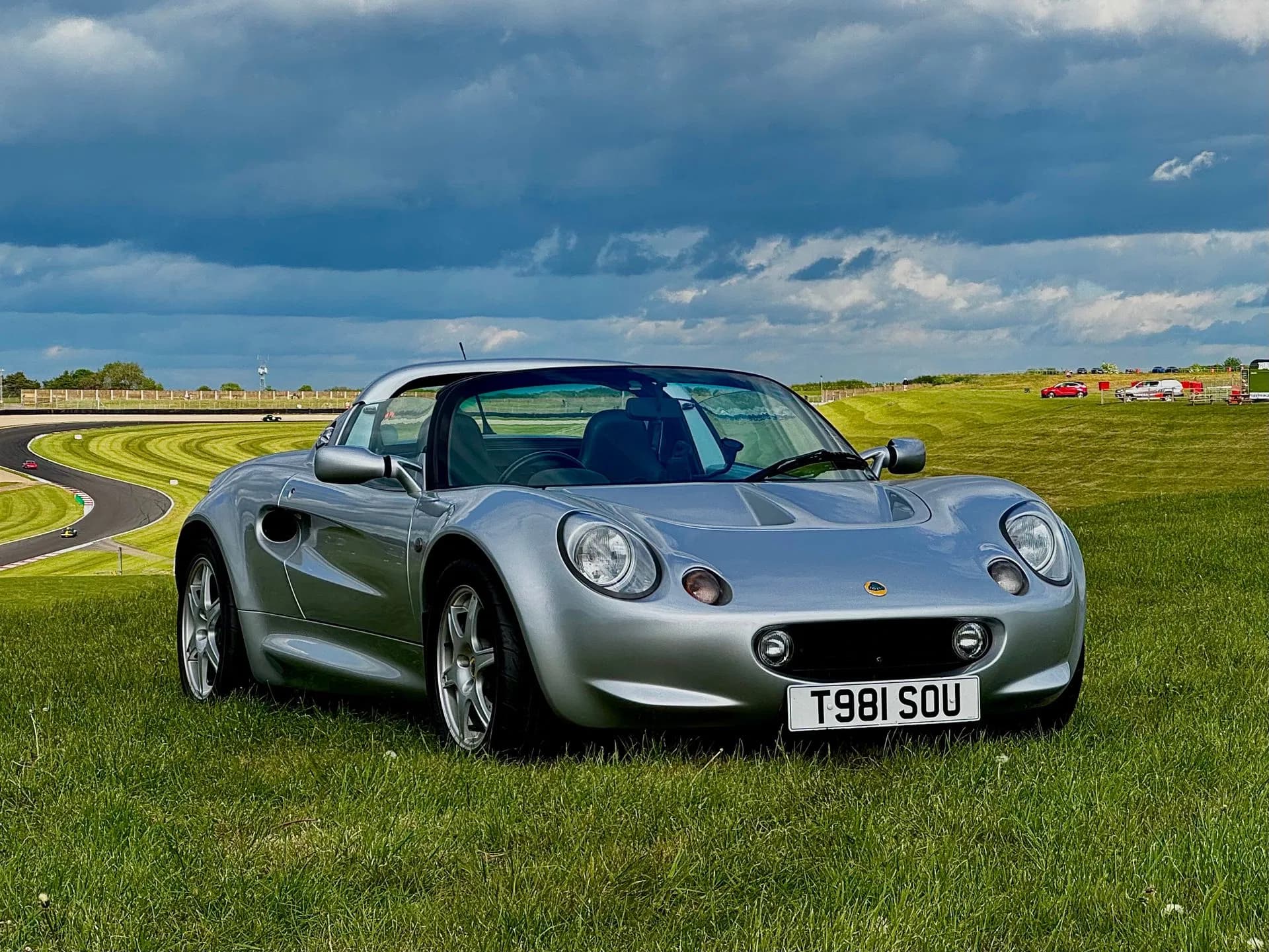 1999 Lotus Elise S1 listing image