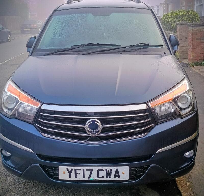 2017 SsangYong Turismo SE listing image