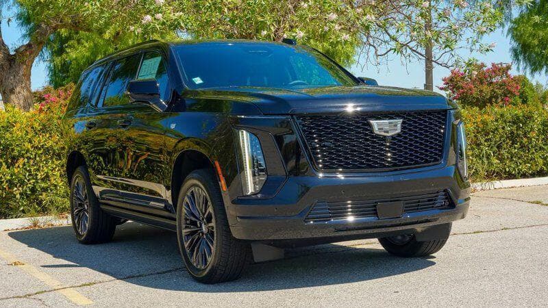 2025 Cadillac Escalade listing image