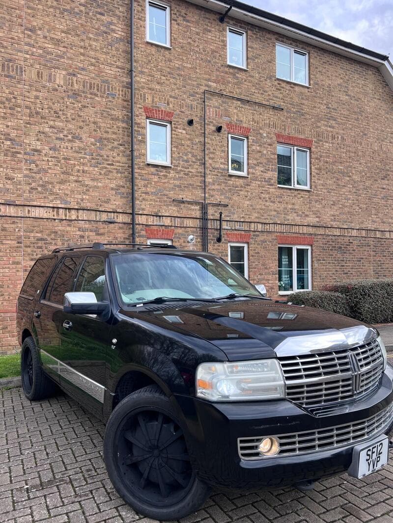 2012 Lincoln Navigator listing image