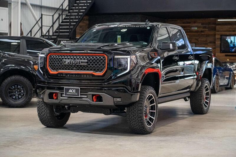 2024 GMC Sierra listing image