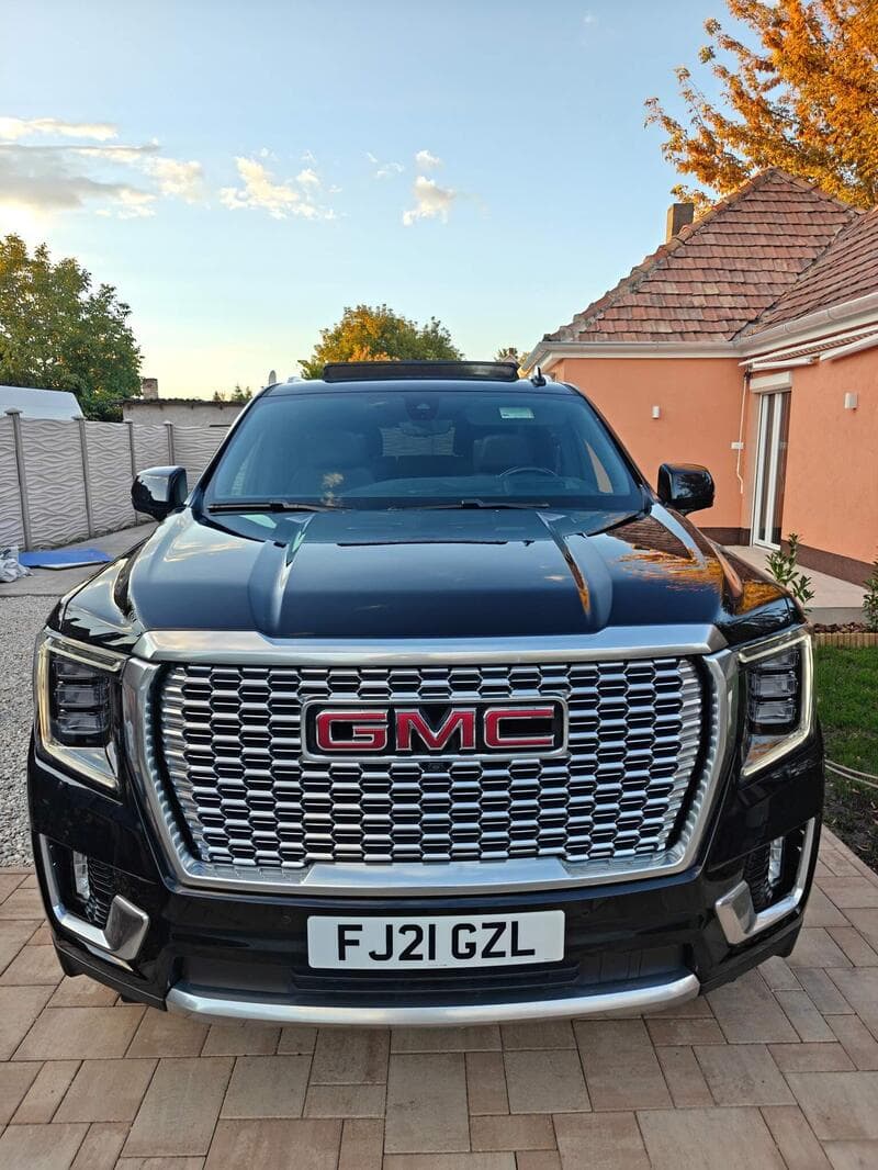 2021 GMC Yukon listing image