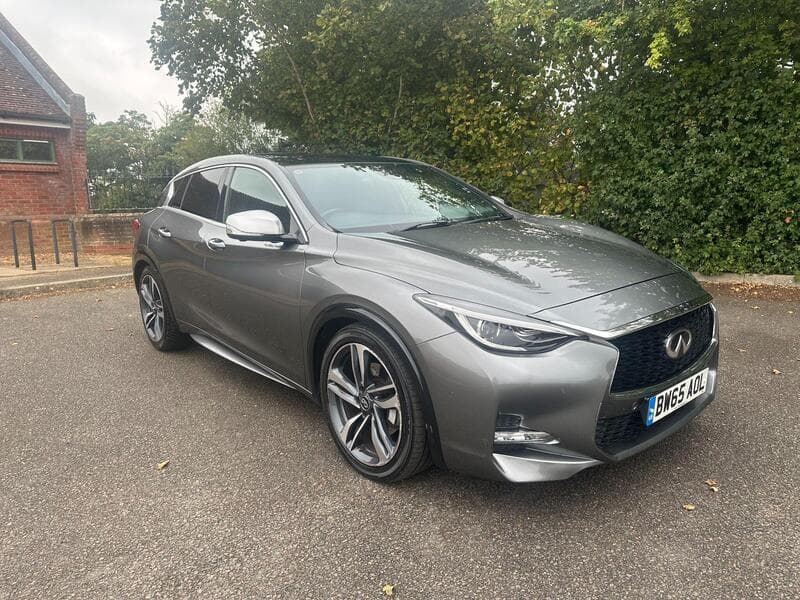 2016 Infiniti Q30 Sport listing image