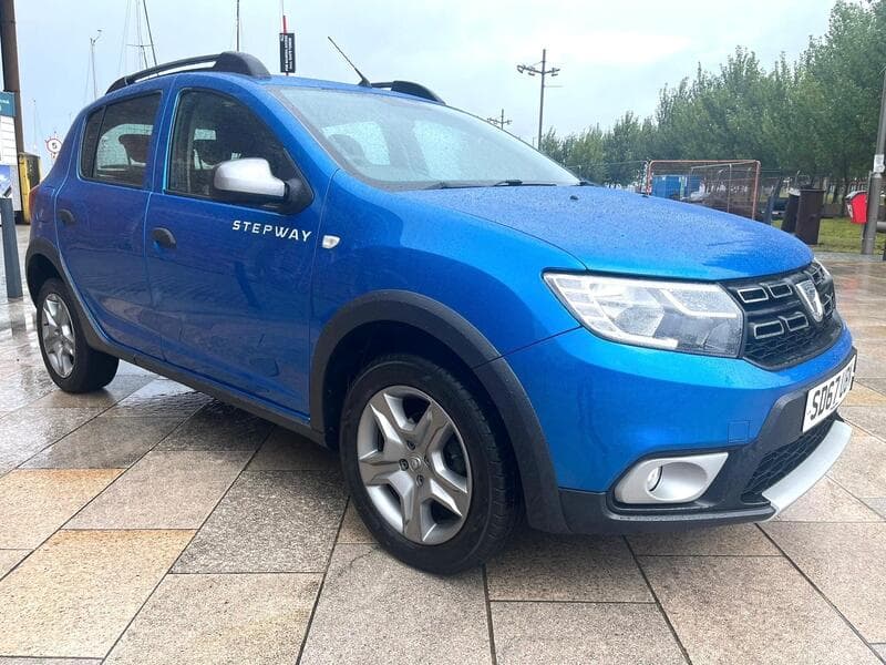 2017 Dacia Sandero Stepway Laureate listing image