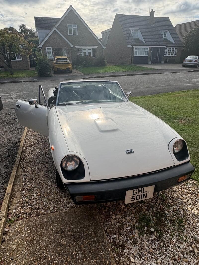 1975 Jensen Healey listing image