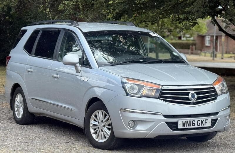 2016 SsangYong Turismo EX listing image