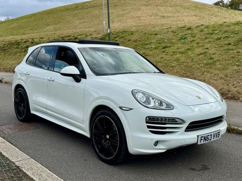 2013 Porsche Cayenne listing image