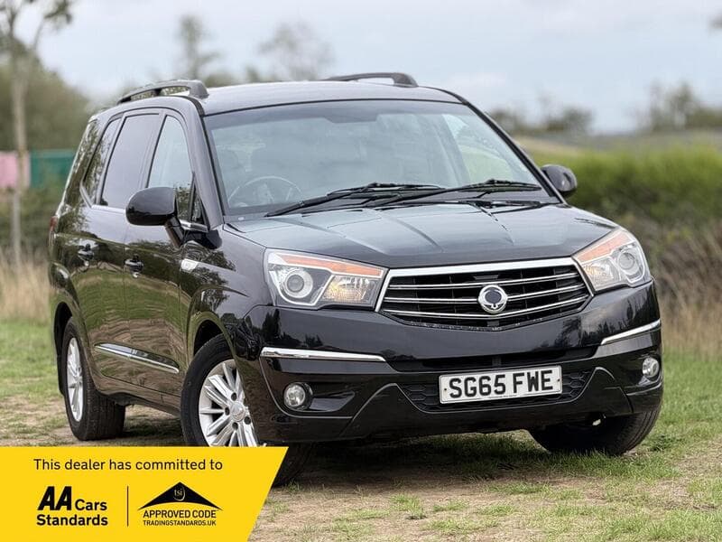 2015 SsangYong Turismo ES listing image
