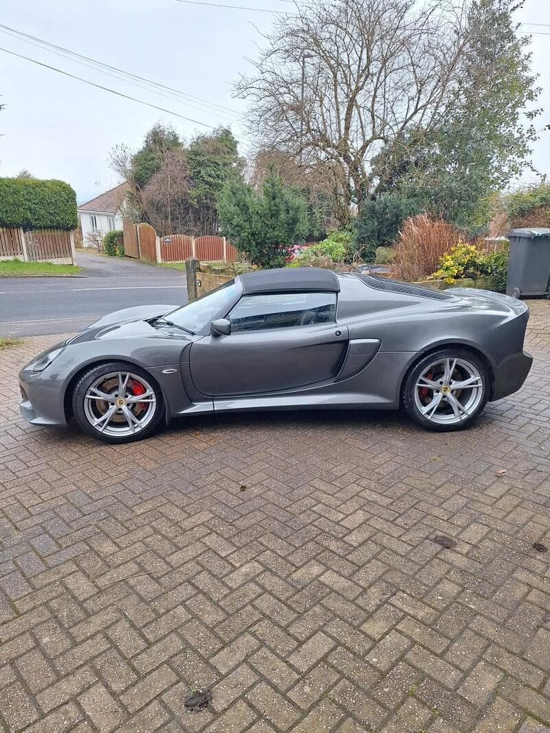 2016 Lotus Exige S listing image
