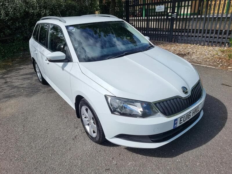 2016 Skoda Fabia SE listing image