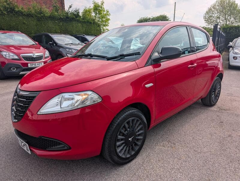 2014 Chrysler Ypsilon Silver listing image