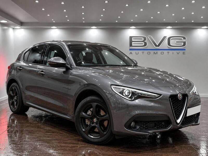 2017 Alfa Romeo Stelvio Super listing image
