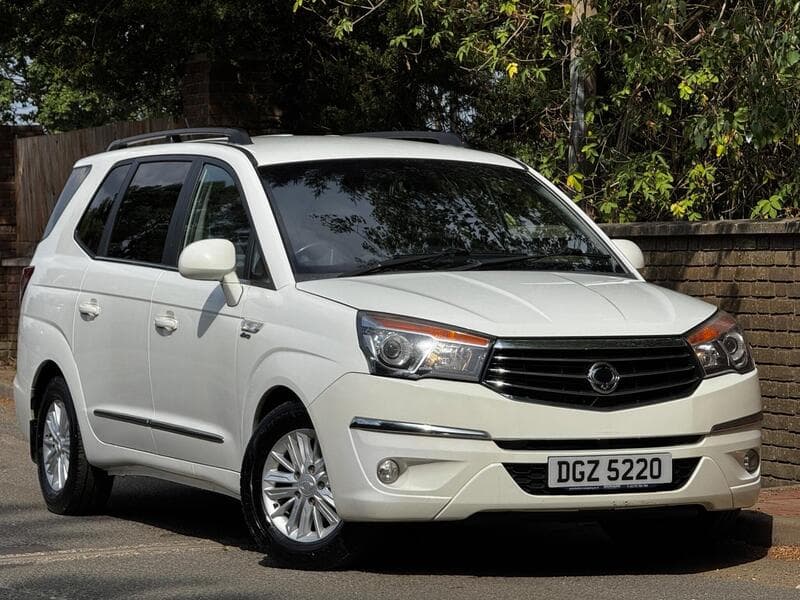 2016 SsangYong Turismo EX listing image