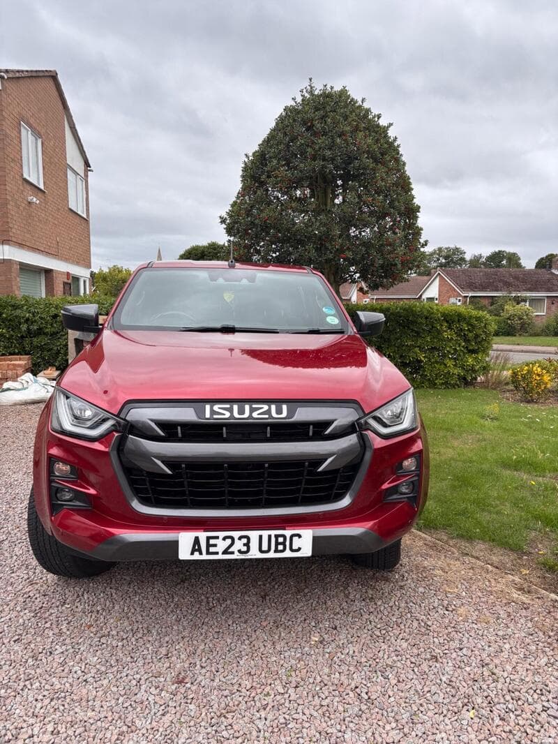 2023 Isuzu D-Max V-Cross listing image
